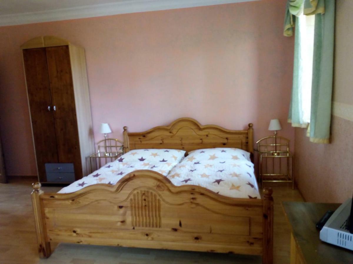 Restaurant A Pension Sorrento Hotel โนวีบอร์ ภายนอก รูปภาพ